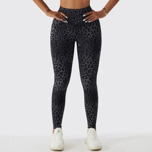 da-sh Heather Grey/Black Leopard pants, Piping down front, 2 back pocket Sz XL